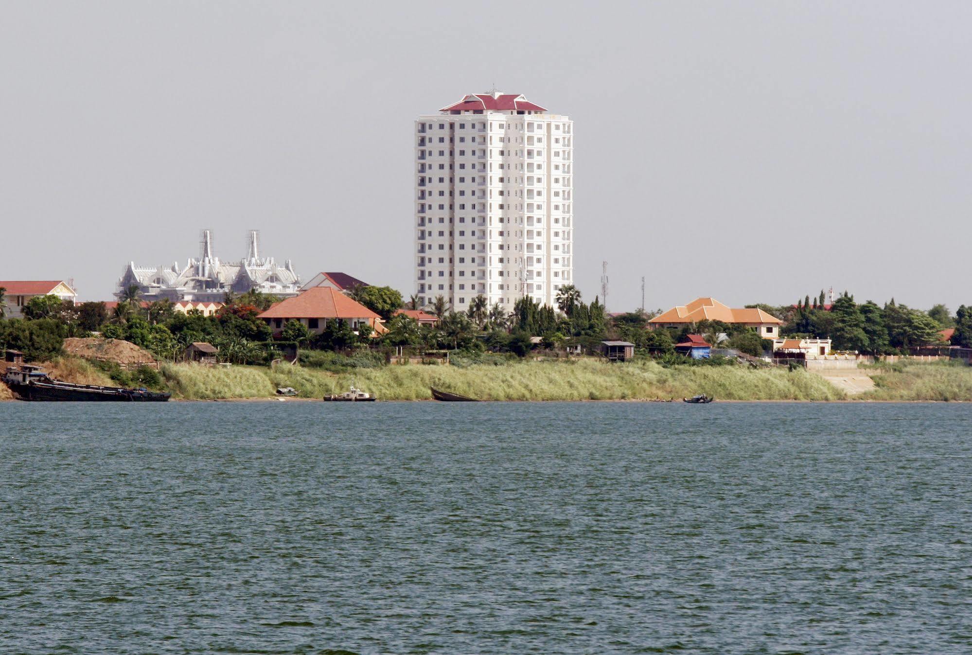 Mekong View Tower Hotel Phnom-Penh Buitenkant foto